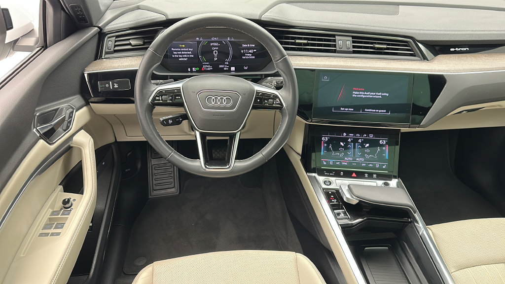 Used 2024 Audi Q8 e-tron Premium Plus AWD/4WD image 11