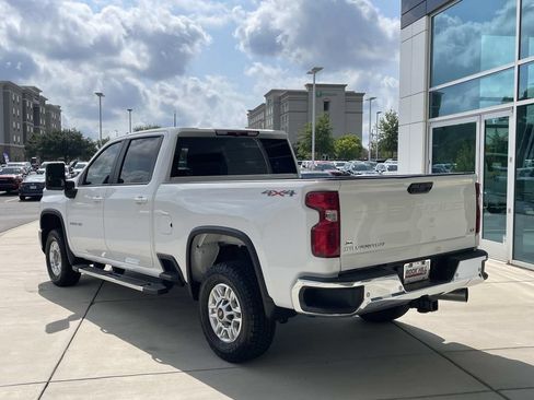 Used 2025 Chevrolet Silverado 2500 LT w/ Safety Package AWD/4WD image 3