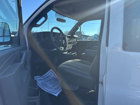 Used 2016 Chevrolet Express 3500 LT w/ LT Preferred Equipment Group image 9
