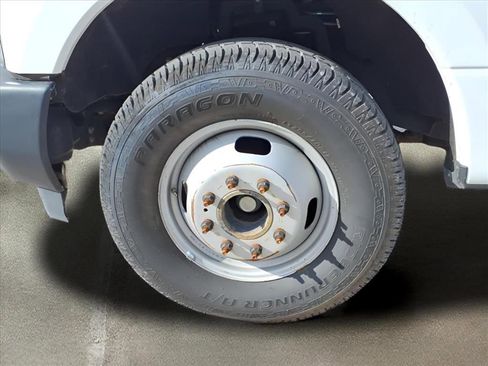 Used 2018 Ford F350 XL w/ Power Equipment Group image 19