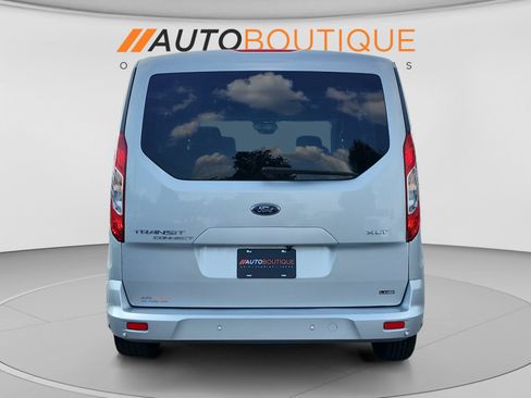 Used 2022 Ford Transit Connect XLT FWD image 4