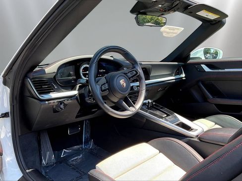 Used 2023 Porsche 911 Carrera 4S w/ Sport Package AWD/4WD image 15