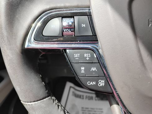 Used 2021 Lincoln Nautilus Reserve w/ Equipment Group 201A AWD/4WD image 18