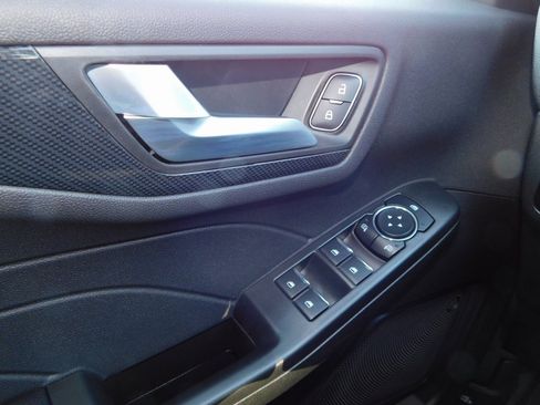 New 2026 Ford Escape ST-Line w/ Cold Weather Package image 28