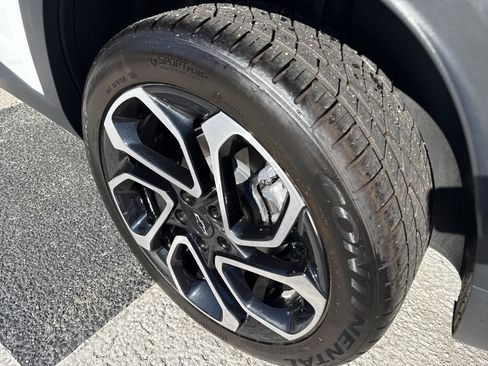 Used 2025 Chevrolet Trax RS w/ Sunroof Package image 8