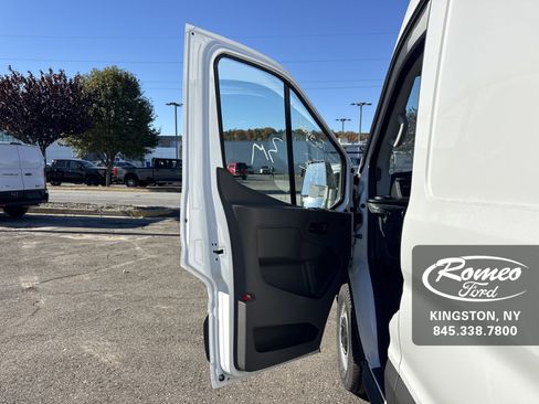 New 2026 Ford Transit 250 148 Medium Roof image 11