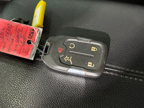 Used 2022 GMC Terrain SLT image 30