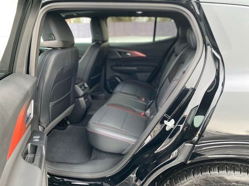 Used 2025 Chevrolet Equinox EV RS image 18