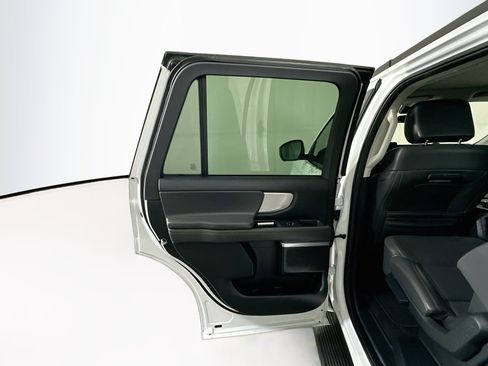 Used 2025 Ford Expedition Active AWD/4WD image 27