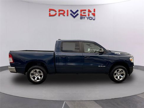 Used 2022 RAM 1500 Big Horn AWD/4WD image 3