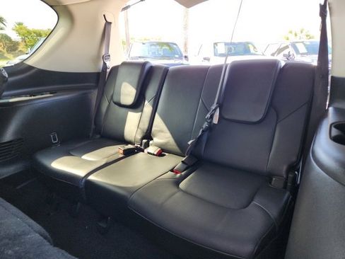 Used 2019 INFINITI QX80 Luxe w/ Proassist Package image 17