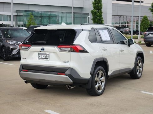 Used 2020 Toyota RAV4 Limited AWD/4WD image 7