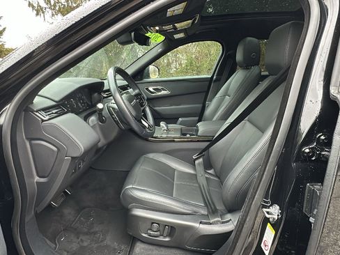 Used 2025 Land Rover Range Rover Velar Dynamic SE image 12