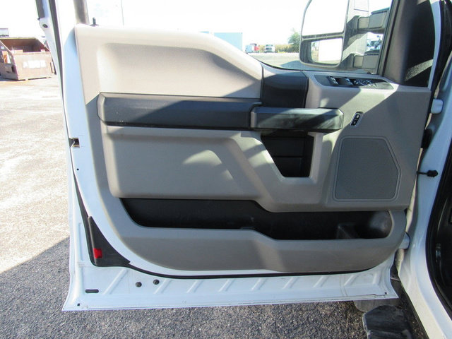 Used 2018 Ford F550 4x4 SuperCab Super Duty image 38