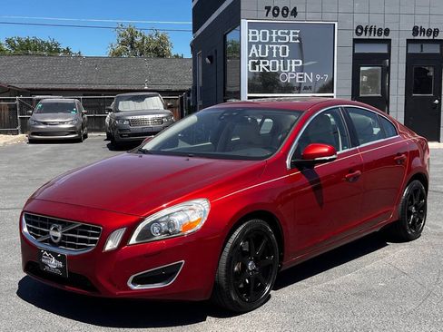 Used 2011 Volvo S60 T6 AWD/4WD image 3