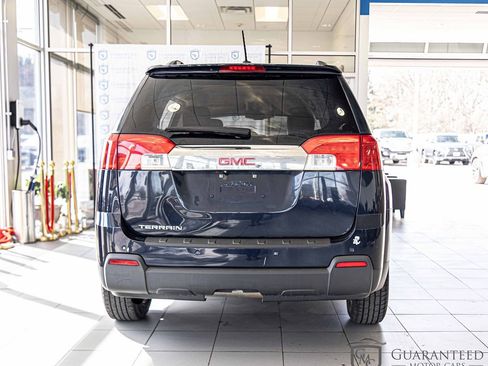 Used 2015 GMC Terrain SLE w/ Safety Package FWD image 13