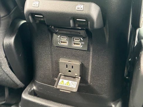 Used 2018 Jeep Wrangler Unlimited Rubicon w/ Uconnect 4C Nav & Sound Group AWD/4WD image 51
