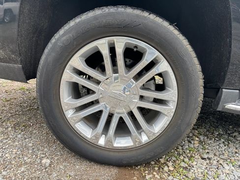 Used 2019 Cadillac Escalade ESV 2WD image 8
