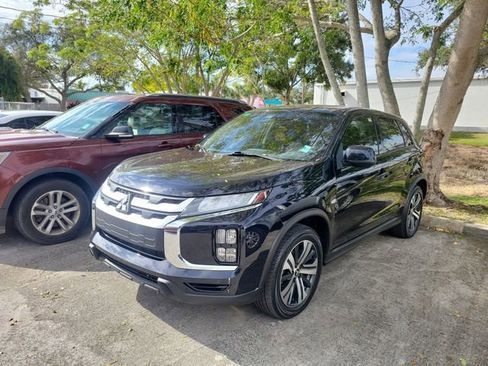 Used 2022 Mitsubishi Outlander Sport ES image 2