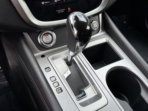 Used 2023 Nissan Murano SV FWD image 12
