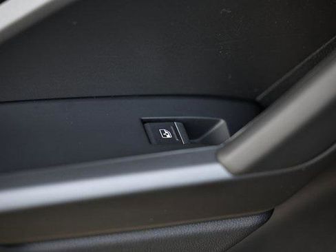 Certified 2025 Audi Q3 2.0T Premium w/ Convenience Package image 24