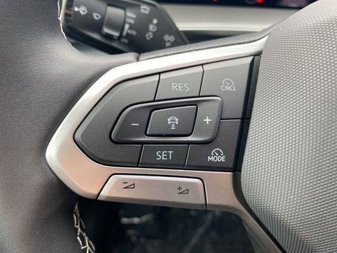 New 2026 Volkswagen Tiguan SE image 29