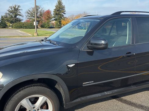 Used 2010 BMW X5 xDrive30i image 8