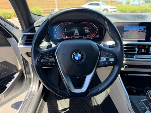 Used 2021 BMW 330i Sedan w/ Premium Package RWD image 17