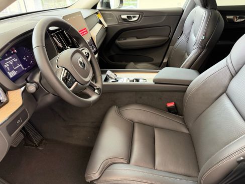New 2026 Volvo XC60 B5 Ultra w/ Protection Package Premier AWD/4WD image 11
