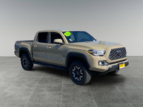 Used 2020 Toyota Tacoma TRD Off-Road w/ Technology Package AWD/4WD image 7