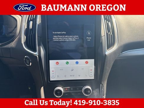 Used 2022 Ford Edge Titanium w/ Equipment Group 301A AWD/4WD image 16