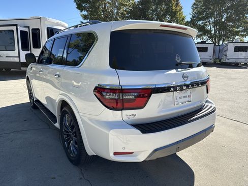 Used 2024 Nissan Armada Platinum w/ Cargo Package image 5