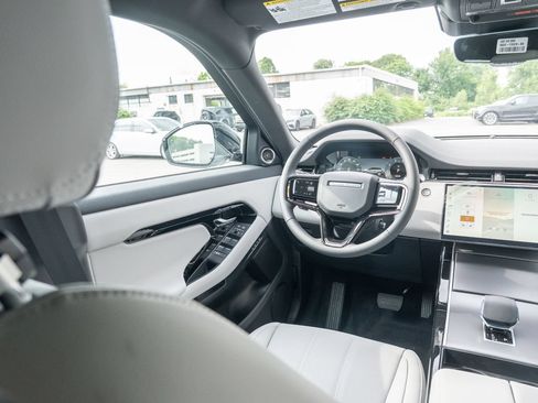 New 2026 Land Rover Range Rover Evoque S AWD/4WD image 18
