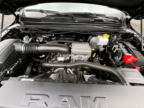 Used 2023 RAM 1500 Laramie image 9