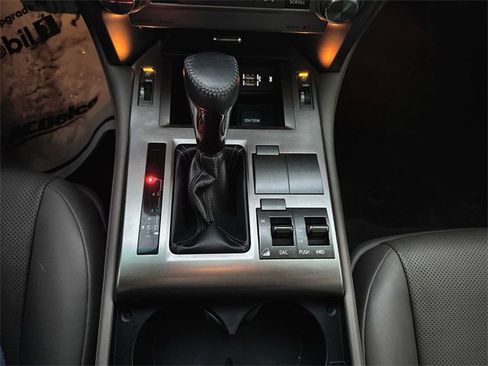 Used 2019 Lexus GX 460 Premium image 41