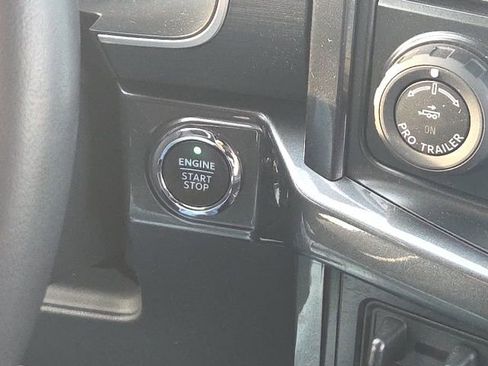 Used 2022 Ford F150 XLT w/ Equipment Group 302A High image 42