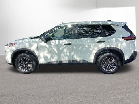 Used 2023 Nissan Rogue S AWD/4WD image 12
