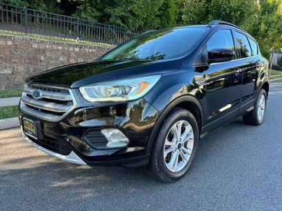 Used 2017 Ford Escape SE w/ SE Leather Comfort Package