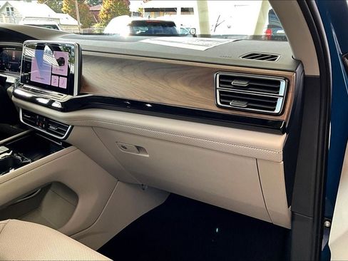 New 2026 Volkswagen Atlas SE image 16