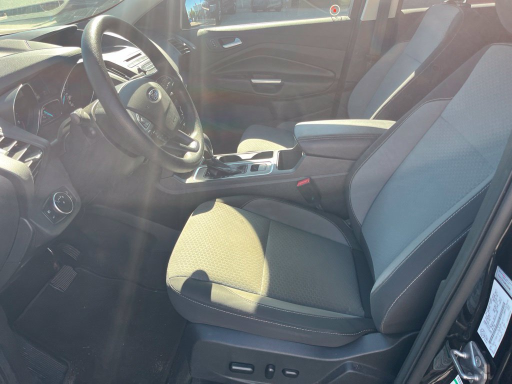 Used 2018 Ford Escape SE FWD image 13