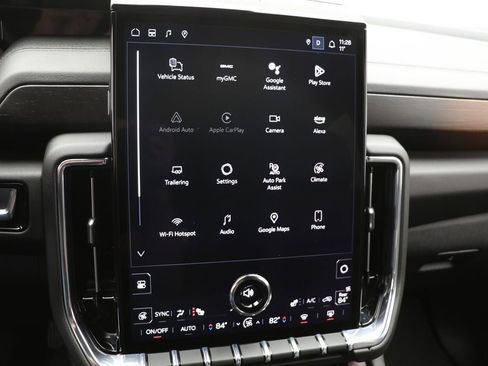 Used 2025 GMC Yukon XL Denali image 23