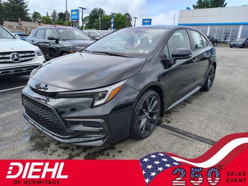 Used 2023 Toyota Corolla SE w/ SE Premium Package FWD image 1