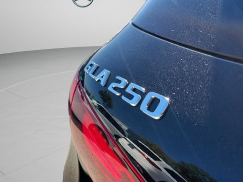 Certified 2025 Mercedes-Benz GLA 250 image 29