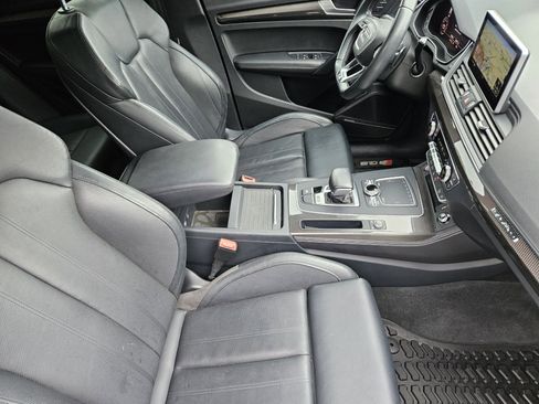 Used 2019 Audi SQ5 Prestige w/ Prestige Package image 15