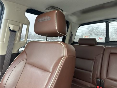 Used 2019 Chevrolet Silverado 3500 High Country w/ Duramax Plus Package image 11