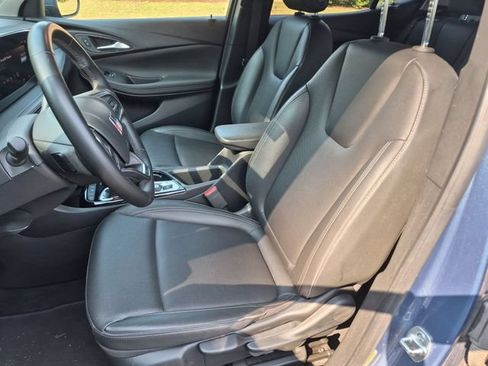 Used 2024 Buick Encore GX Sport Touring AWD/4WD image 11
