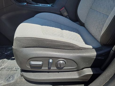 Used 2022 Chevrolet Equinox LT FWD image 24