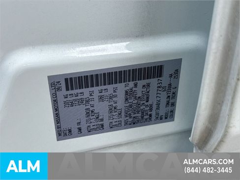 Used 2025 Nissan Rogue SV FWD image 36
