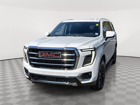 Used 2025 GMC Yukon Elevation w/ Technology Package AWD/4WD image 1