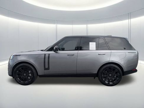 Used 2023 Land Rover Range Rover SE AWD/4WD image 3